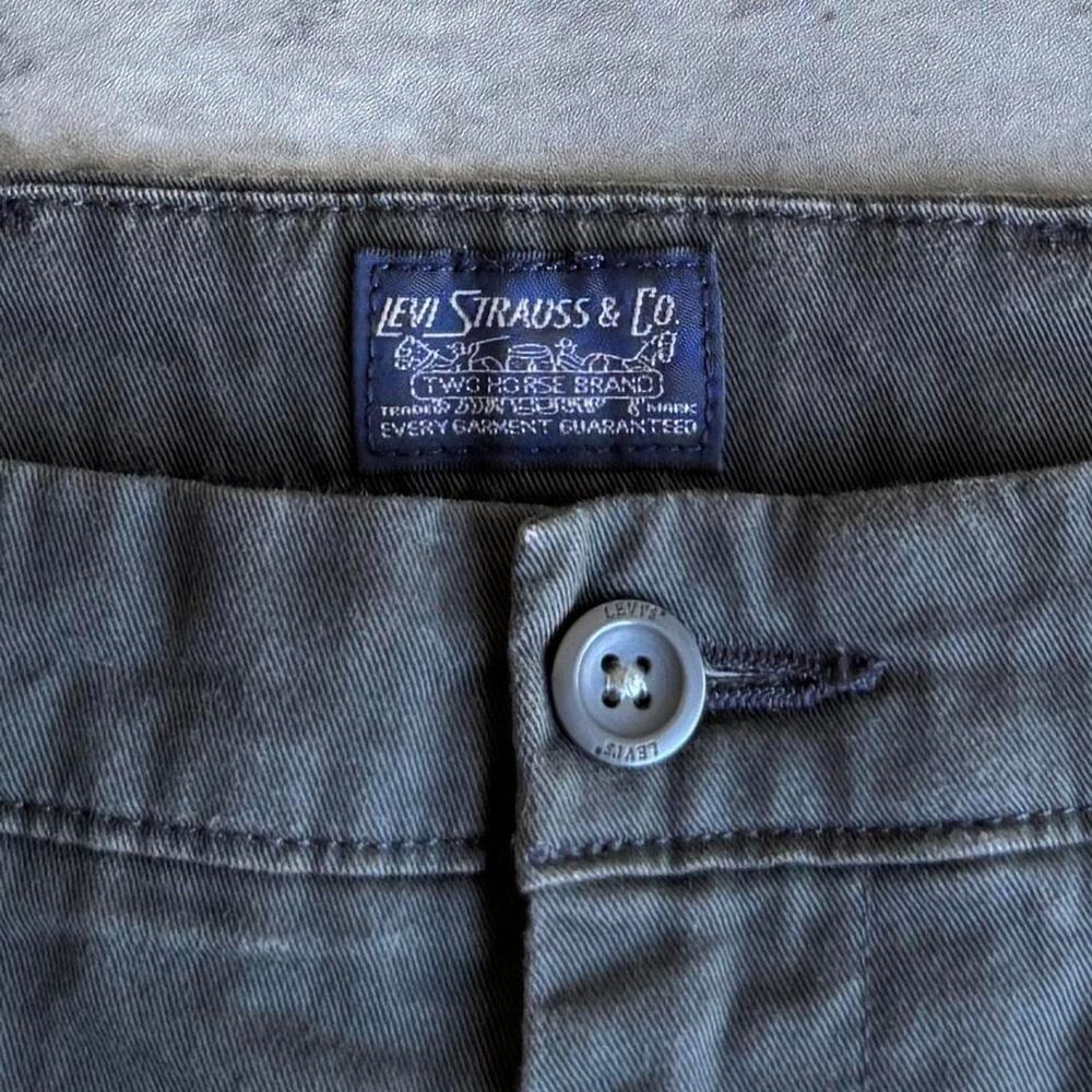 Levi’s Wolf Grey Essential Skater Streetwear Grunge Casual Chino Pants - Picture 4 of 4